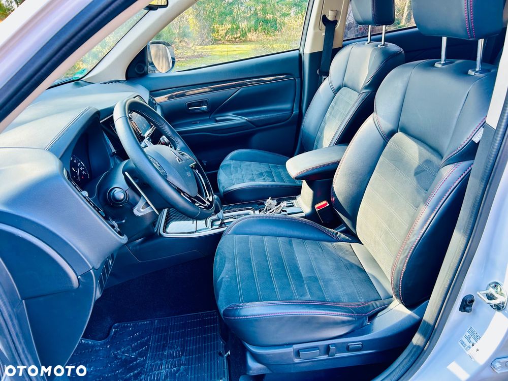 Mitsubishi Outlander 2.0 2WD CVT Diamant+ - 18