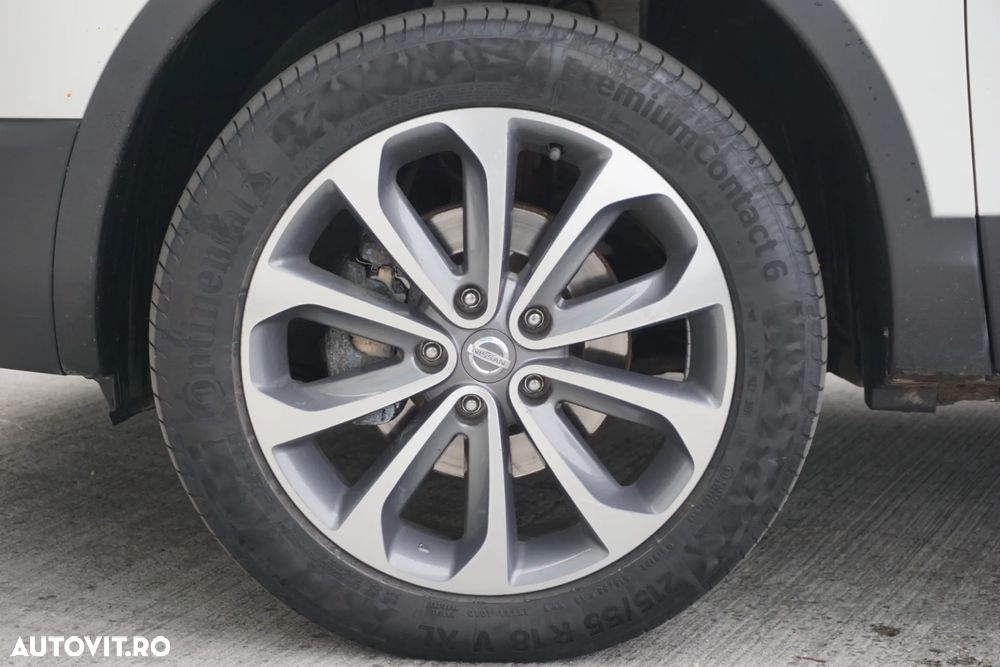 Nissan Qashqai 1.6 DCI 4 x 4 DPF Start/Stop tekna - 15