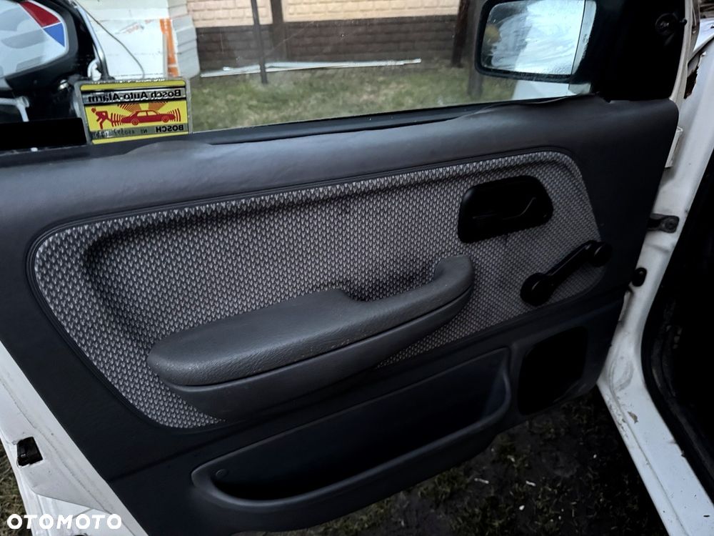 Ford Sierra 1.6 CL - 15