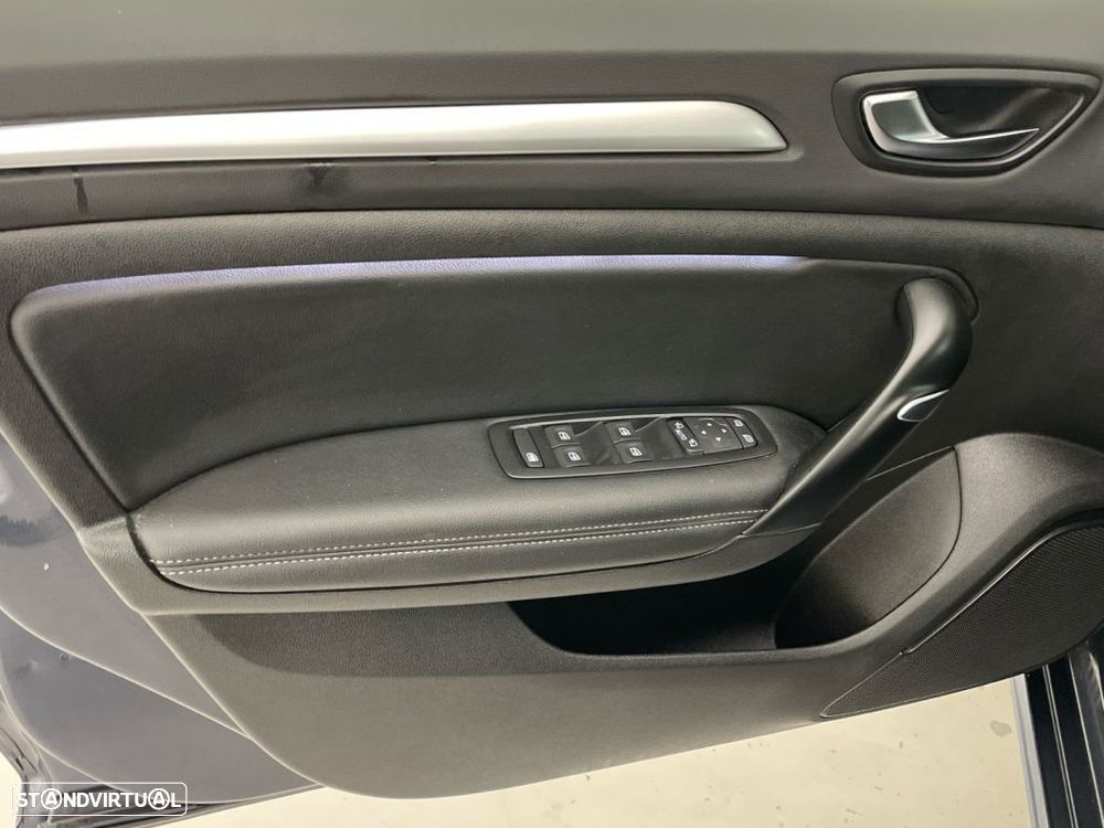 Renault Mégane 1.3 TCe Techno EDC — fotografia 16