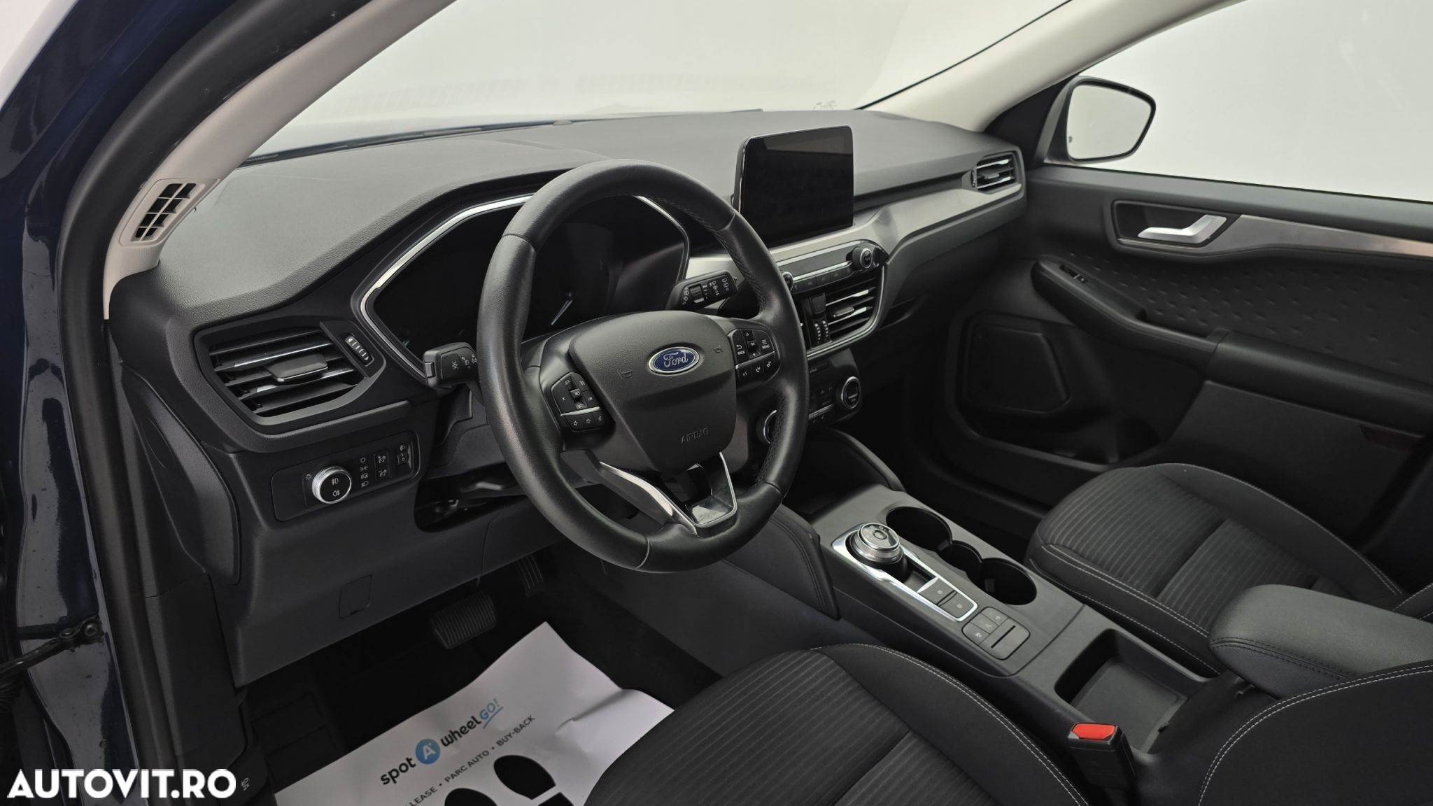 Ford Kuga - 13
