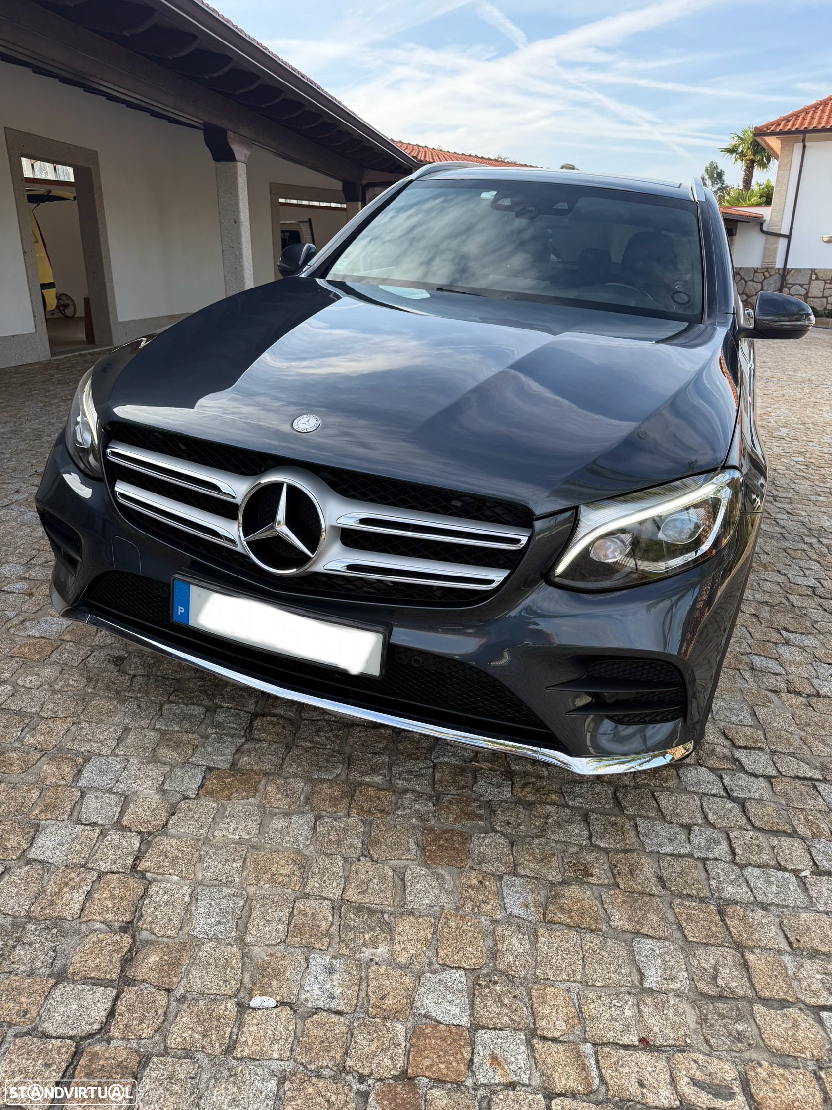 Mercedes-Benz GLC 220 d 4Matic 9G-TRONIC AMG Line - 2