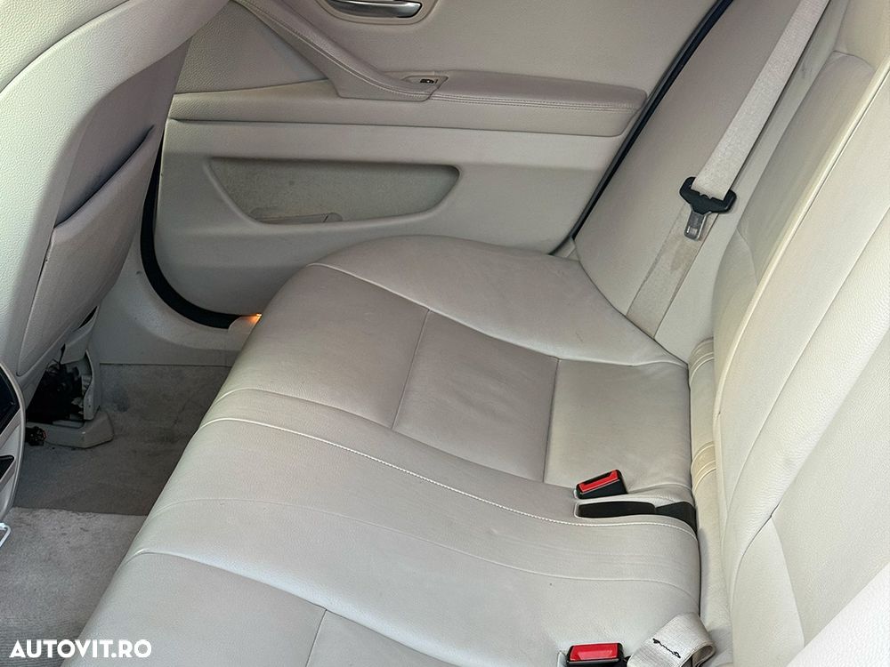 BMW Seria 5 520d Aut. - 7