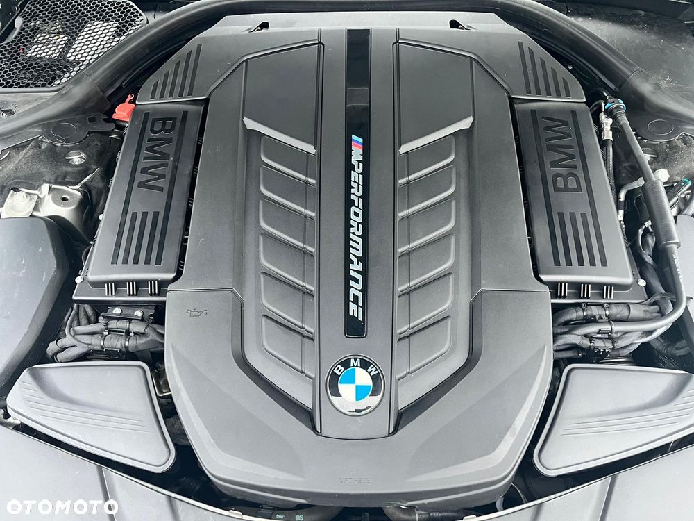 BMW Seria 7 - 20