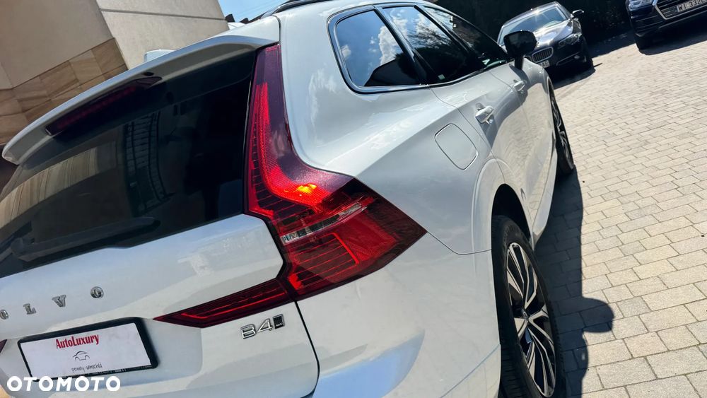 Volvo XC 60 B4 D AWD Plus Dark - 13