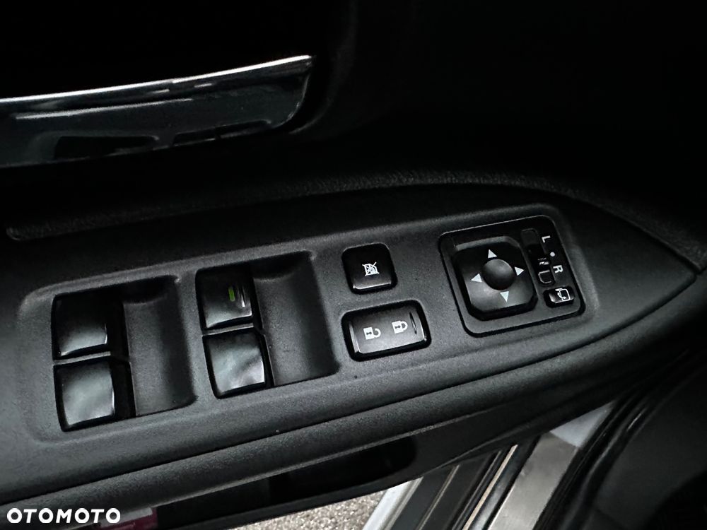 Mitsubishi Outlander 2.0 Instyle Navi - 33