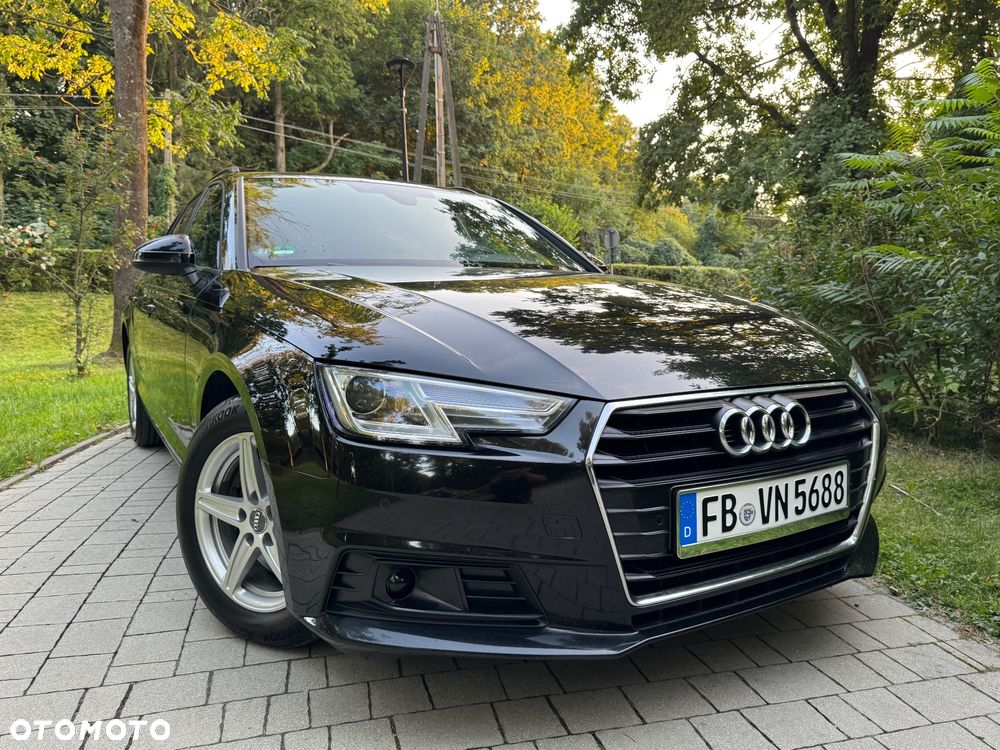 Audi A4 Avant 35 TDI S tronic design - 23
