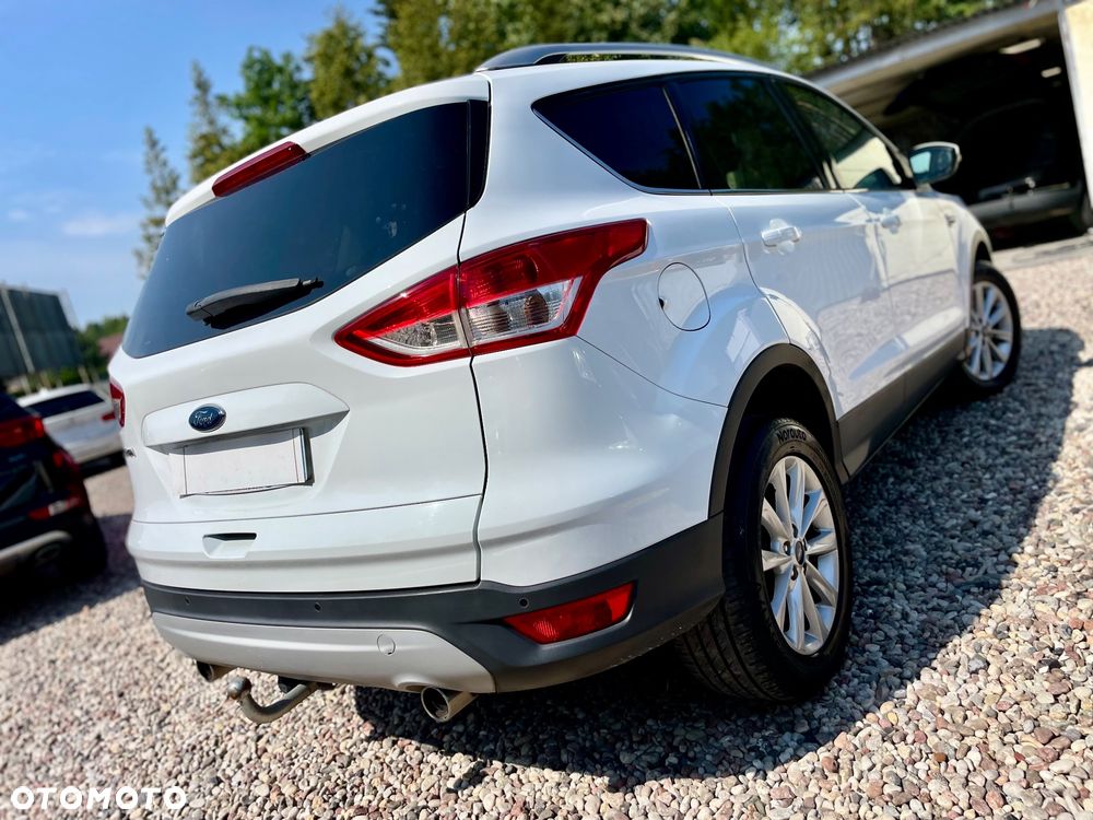 Ford Kuga 2.0 TDCi 2x4 Titanium - 2
