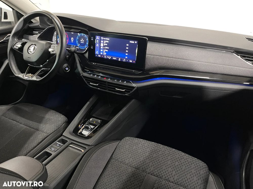 Skoda Octavia 2.0 TDI DSG Style - 10