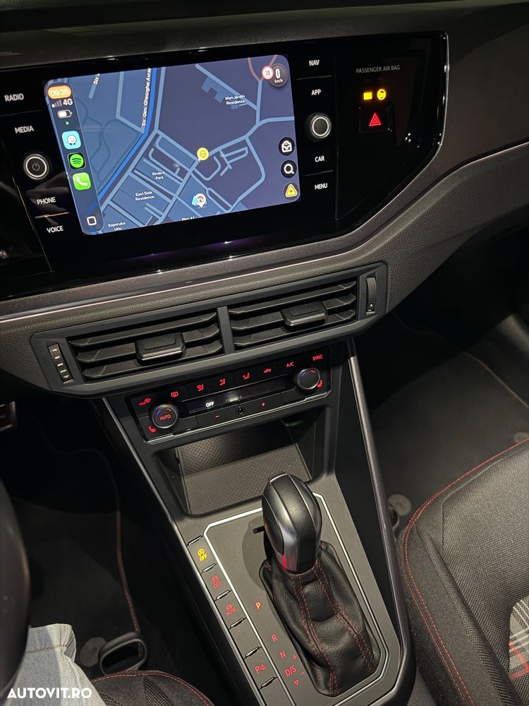 Volkswagen Polo 2.0 TSI DSG GTI - 17