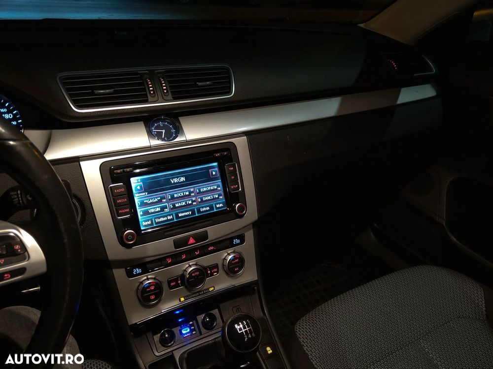 Volkswagen Passat 1.6TDI BlueMotion Tehnology Trendline - 26