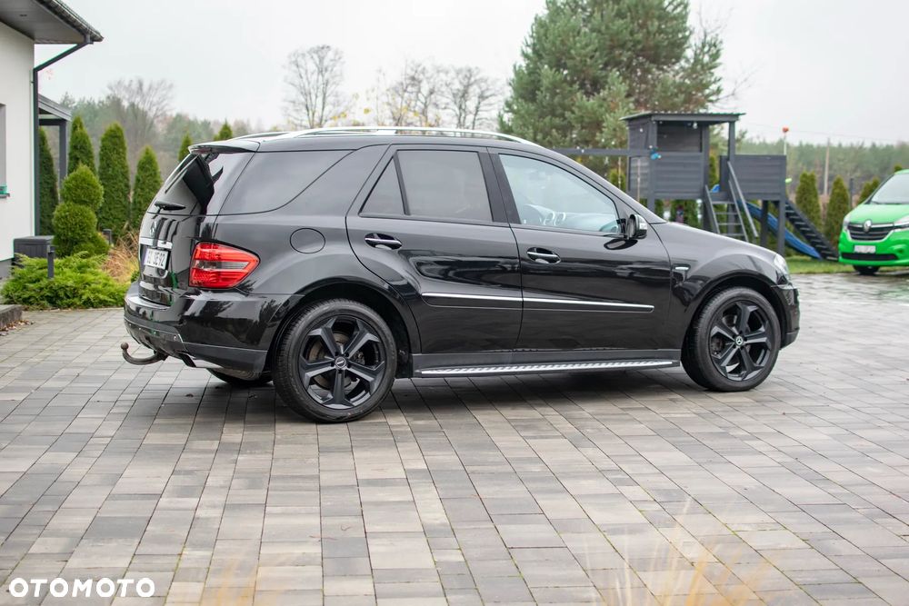 Mercedes-Benz ML - 15