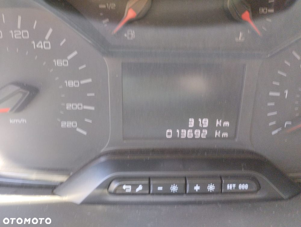Peugeot Partner - 10