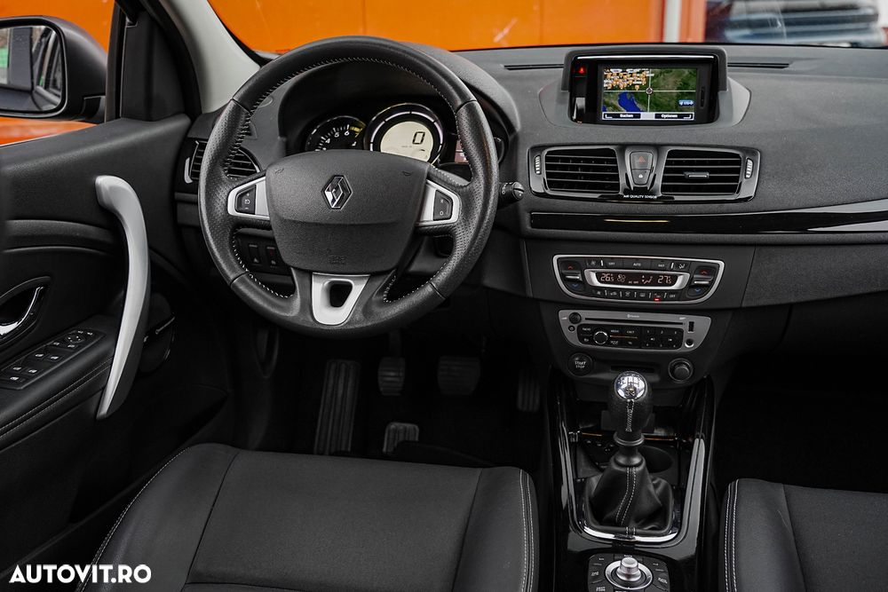 Renault Megane Grandtour ENERGY TCe 115 Start & Stop Bose Edition - 14