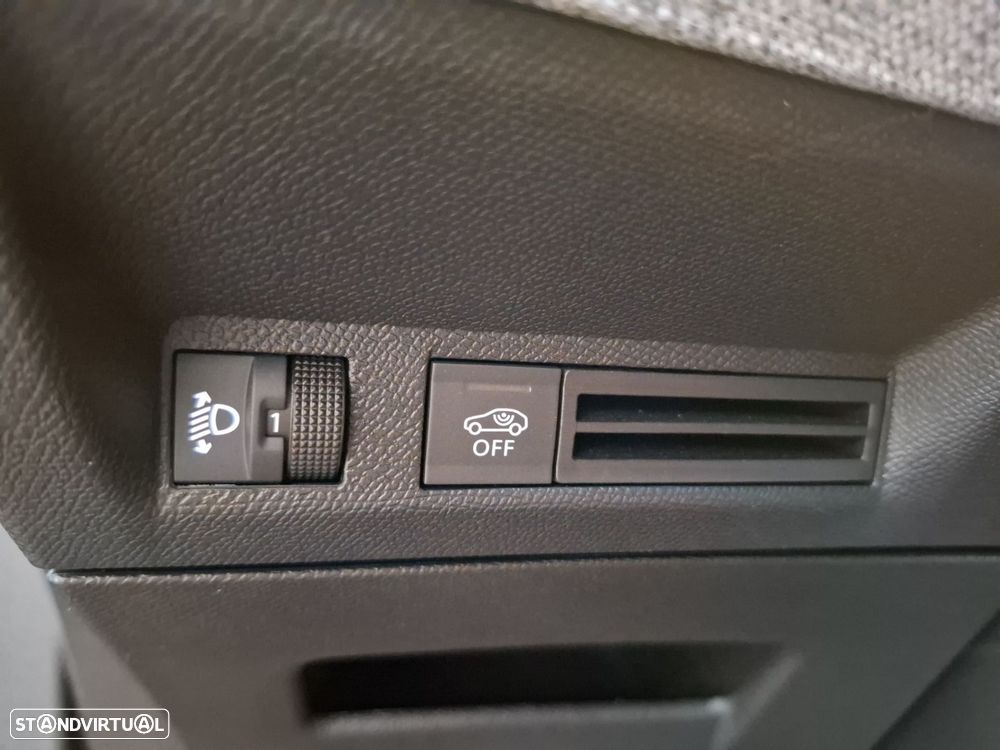 Peugeot 3008 1.2 Hybrid Allure e-DCS6 - 27