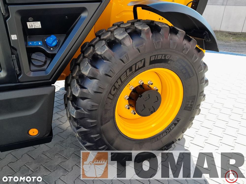 JCB 560-80 2023R agri - 21