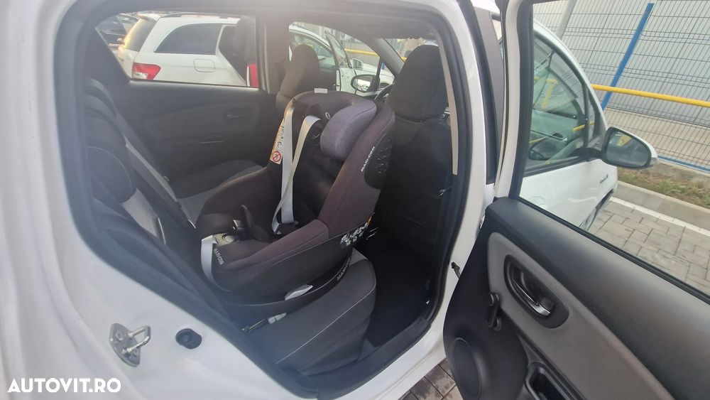 Toyota Yaris 1.5 VVT-i HSD Terra - 28