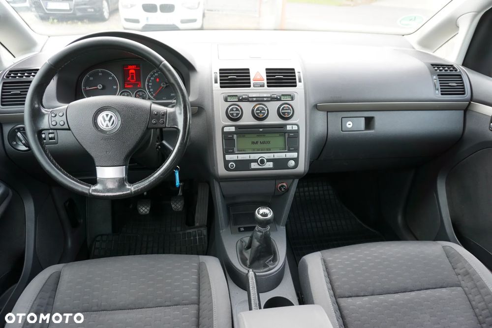 Volkswagen Touran 2.0 TDI Q-Line - 13