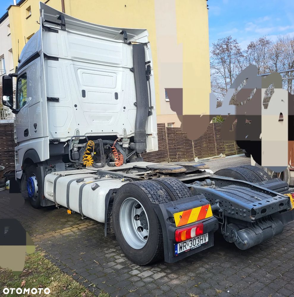 Mercedes-Benz Actros - 7