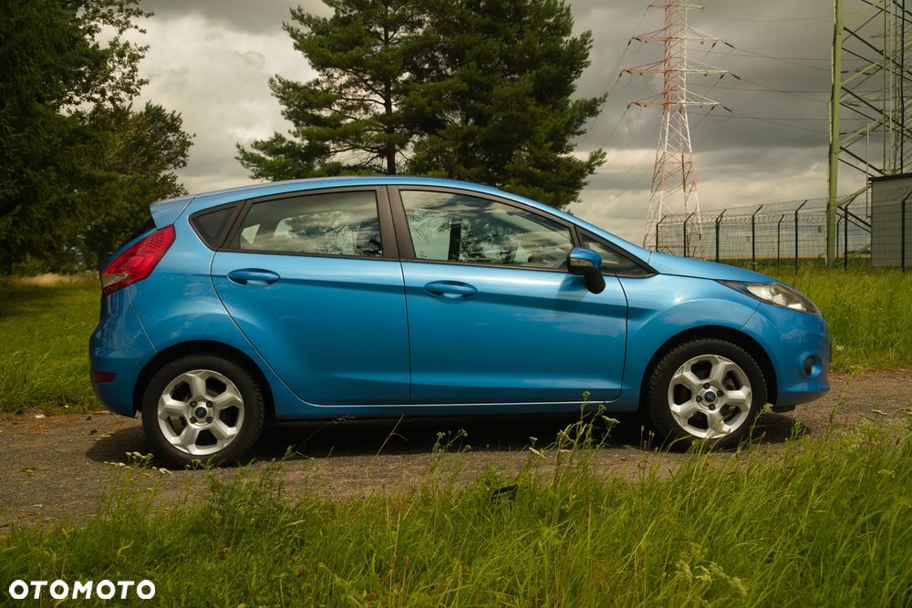 Ford Fiesta 1.4 Trend EU5 - 8