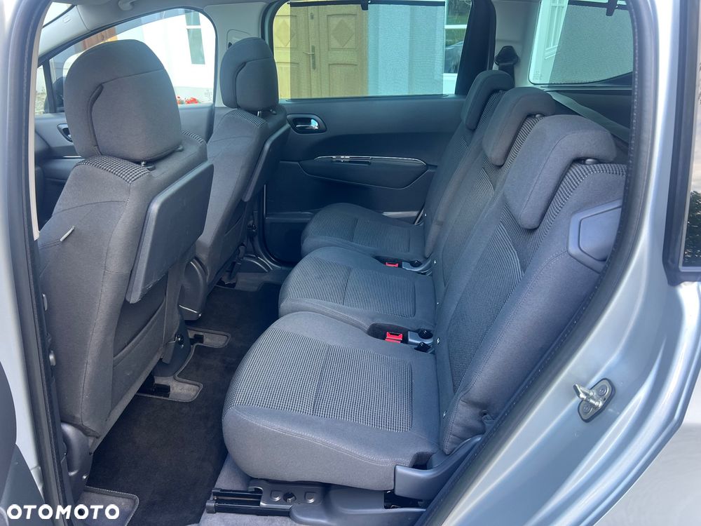 Peugeot 5008 HDI FAP 110 EGS6 Business-Line - 16
