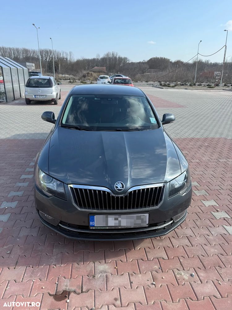 Skoda Superb 2015 photo 3