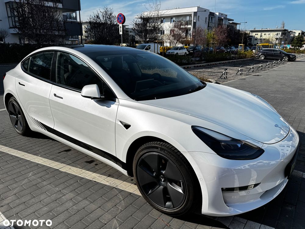 Tesla Model 3 Long Range AWD - 6