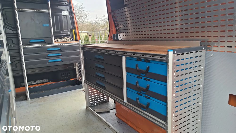 Volkswagen Crafter RWD - 8