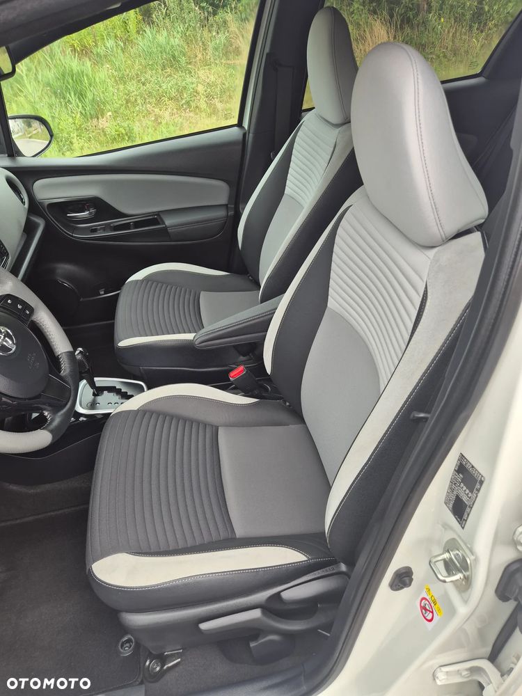 Toyota Yaris 1.5 VVT-i Selection - 12