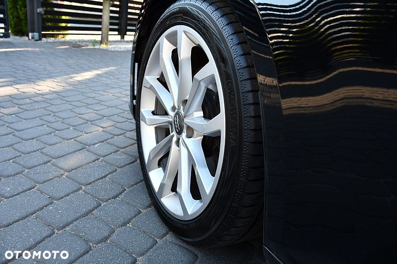 Audi A4 Avant 40 TFSI S tronic S line - 34