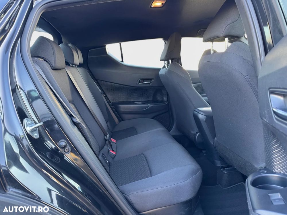 Toyota C-HR 1.8 HSD 4x2 CVT C-lassy - 9