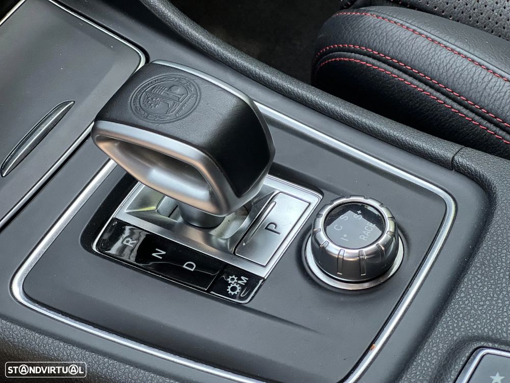 Mercedes-Benz GLA 45 AMG 4-Matic - 13