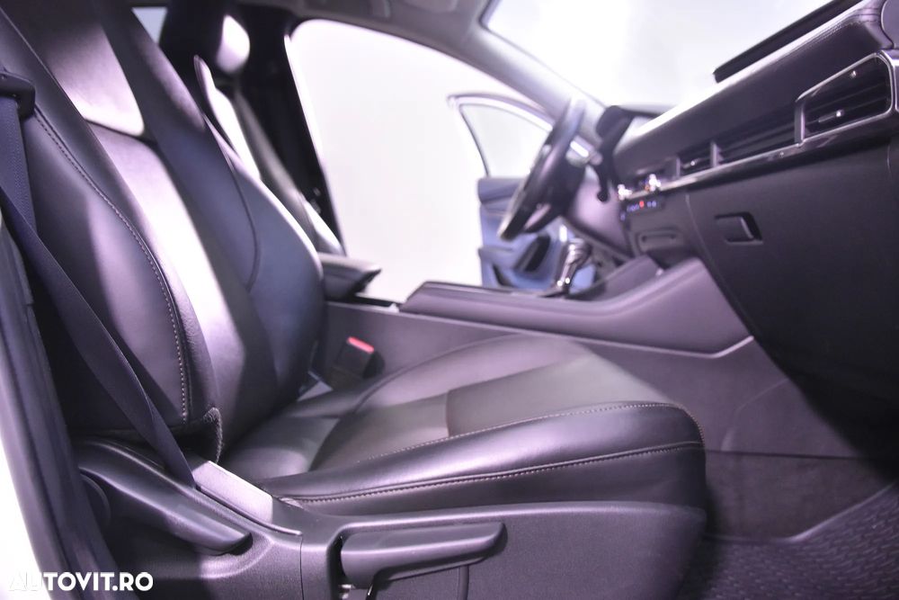 Mazda 3 - 11