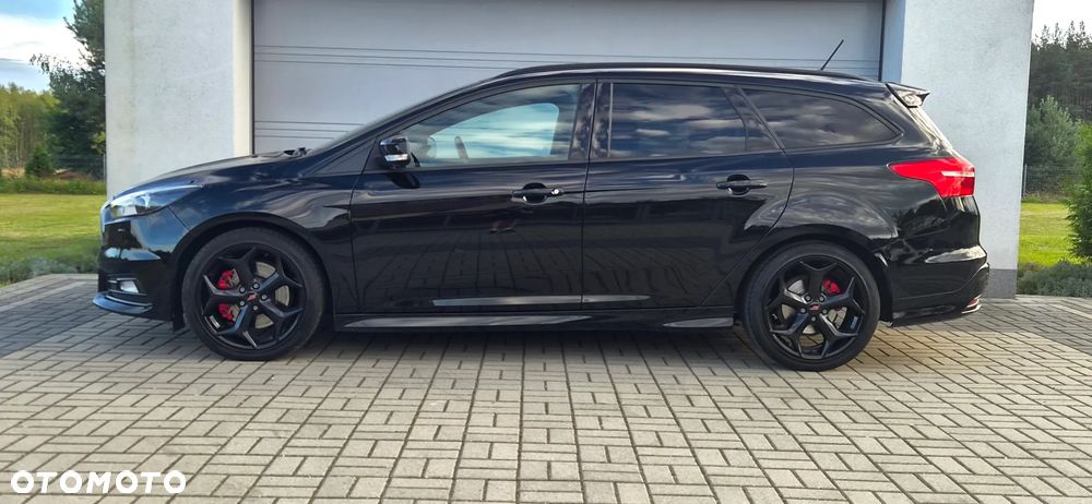 Ford Focus ST2 - 13