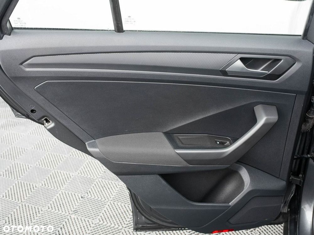 Volkswagen T-Roc 1.5 TSI Life DSG - 23