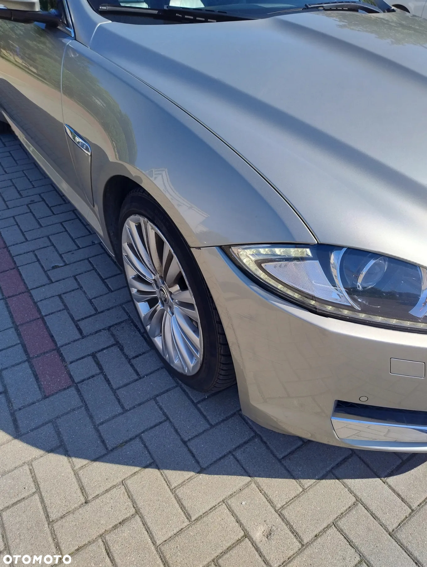 Jaguar XF 2.2 D Luxury - 10