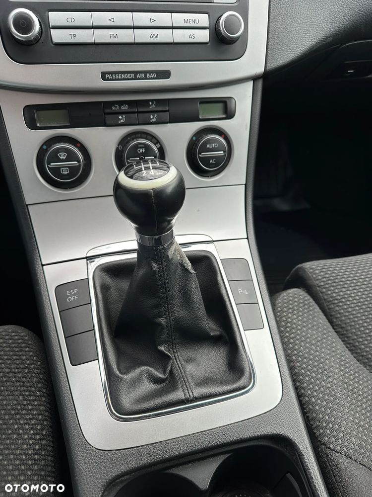 Volkswagen Passat - 10