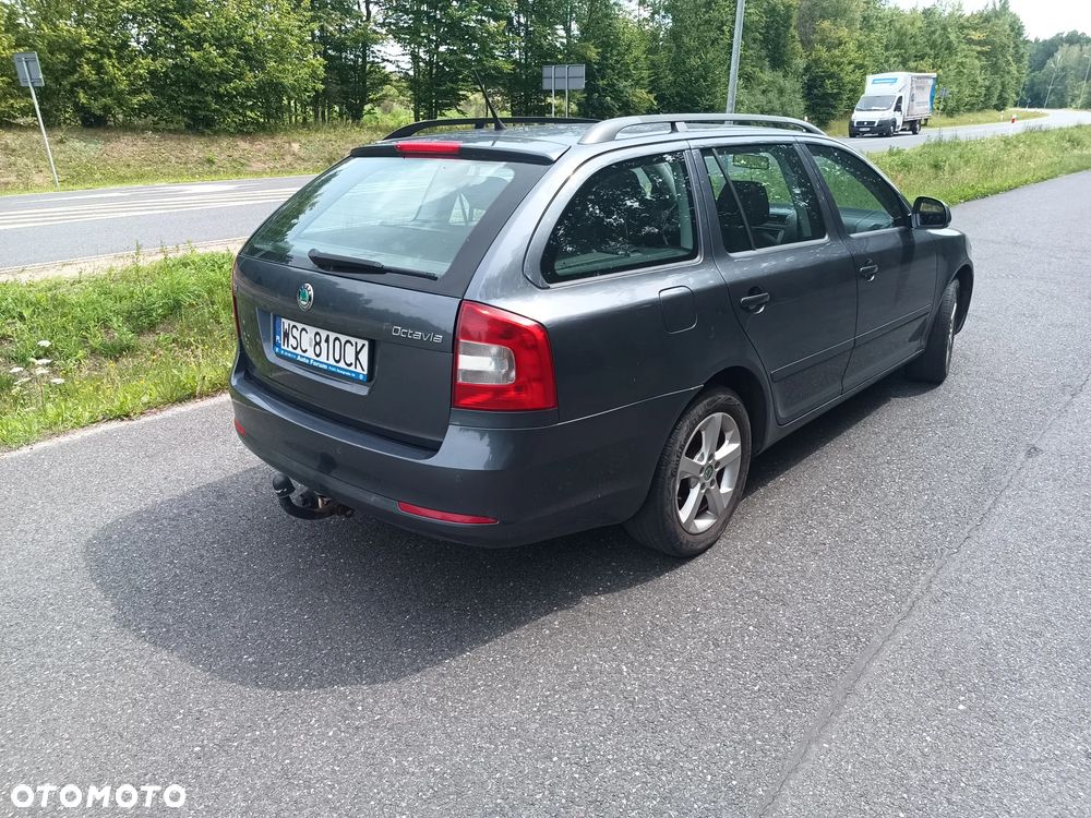 Skoda Octavia 2.0 TDI DPF Elegance - 4