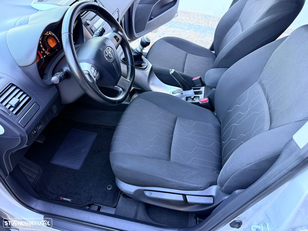 Toyota Auris 1.4 D-4D ACtive+AC - 38