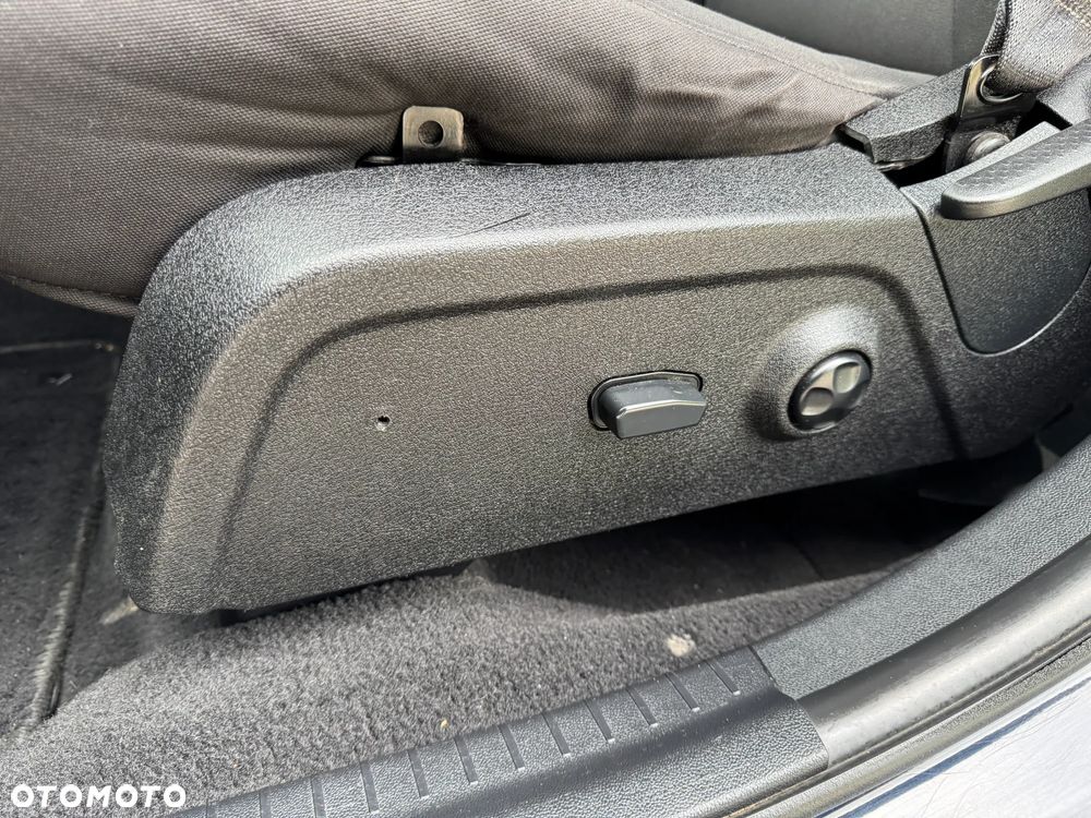 Fiat Freemont 2.0 Multijet 16V DPF Automatik Allrad Urban - 16