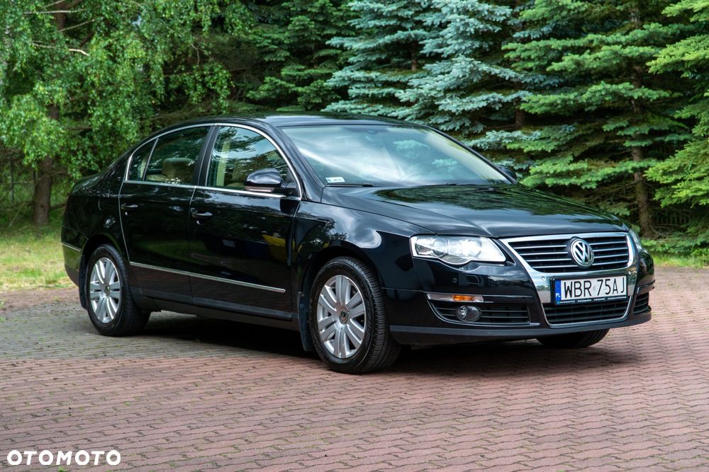 Volkswagen Passat 2.0 TDI DPF Highline - 11