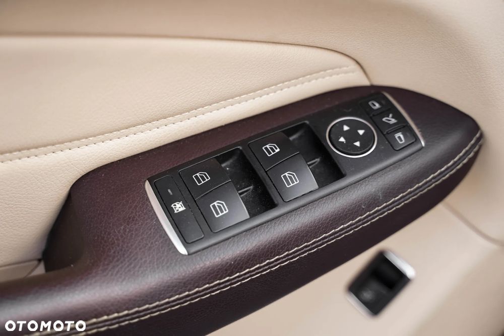 Mercedes-Benz GLE 350 d 4-Matic - 13