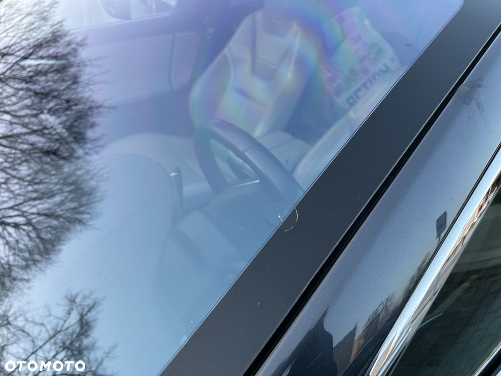 Tesla Model S 85 D - 17
