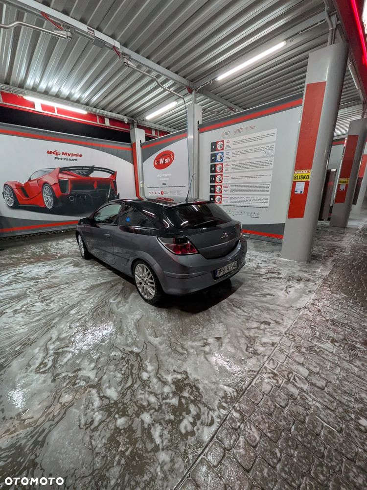 Opel Astra 2.0 T Sport - 3