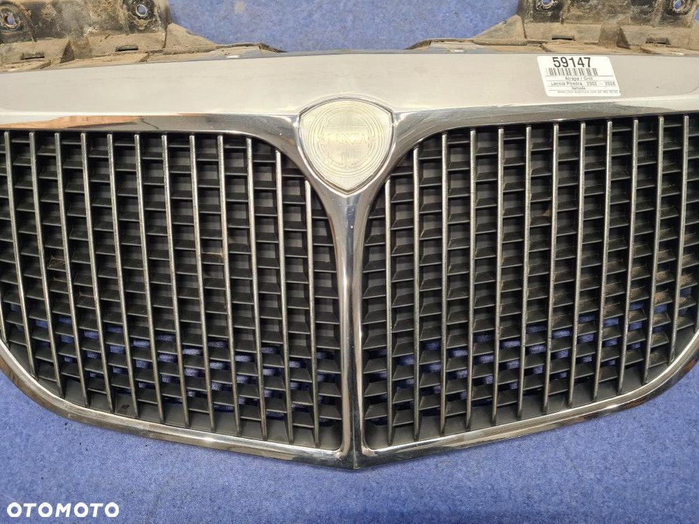 LANCIA PHEDRA ATRAPA / GRILL - 3