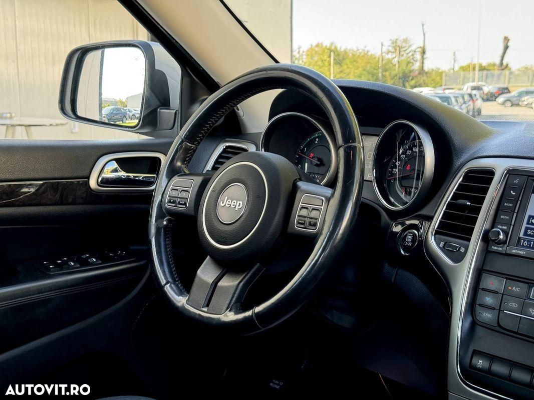 Jeep Grand Cherokee - 8