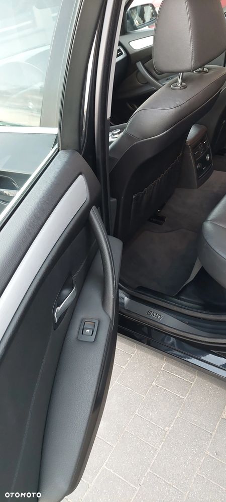BMW Seria 5 525d - 16