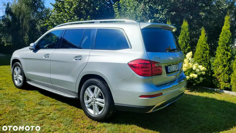 Mercedes-Benz GL 350 BlueTEC 4-Matic - 6