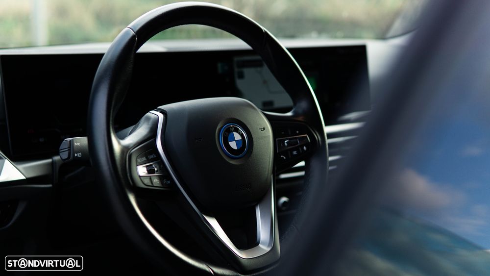 BMW i4 eDrive35 - 11