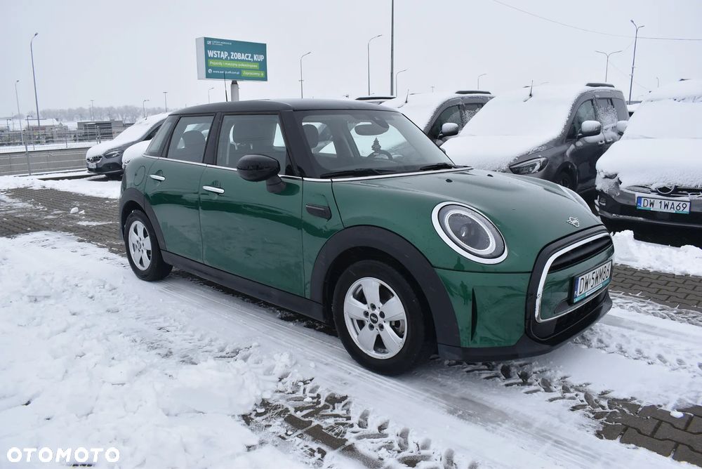 MINI Cooper Standard - 5